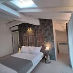 Rooms,reggio Con Bagno Privato, Tv, Clima , Wi-fi Vendégház Reggio Emilia