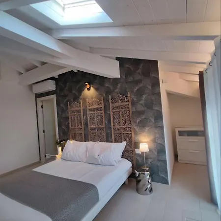 Rooms,reggio Con Bagno Privato, Tv, Clima , Wi-fi Πανσιόν Ρέτζιο Εμίλια