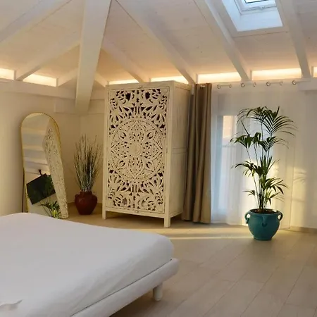 Rooms,Reggio Affittacamere Con Bagno Privato, Tv, Clima , Wi-Fi Guest house