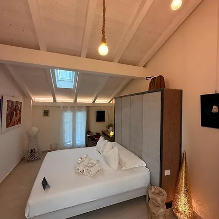 게스트하우스 Rooms,reggio Con Bagno Privato, Tv, Clima , Wi-fi 4*