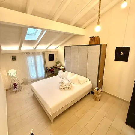 Rooms,reggio Con Bagno Privato, Tv, Clima , Wi-fi 게스트하우스