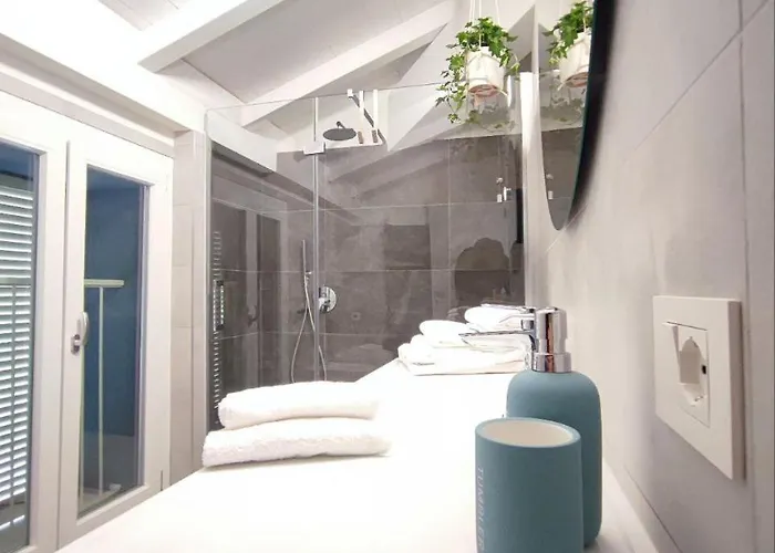 Rooms,reggio Con Bagno Privato, Tv, Clima , Wi-fi Affittacamere 4*