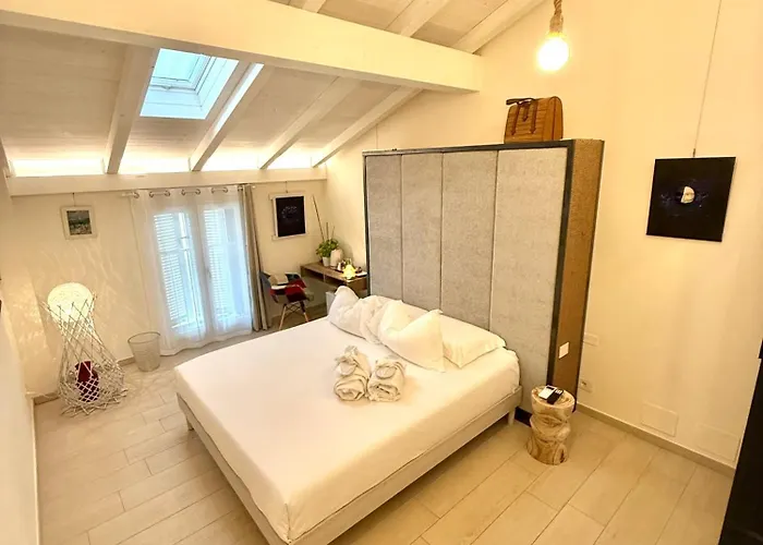 Rooms,reggio Con Bagno Privato, Tv, Clima , Wi-fi Affittacamere